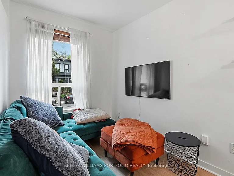 15 Myrtle Ave — Photo 10
