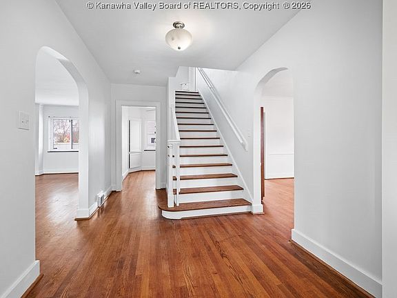 5th image of 3914 Virginia Ave SE