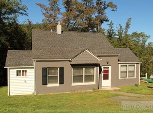 308 Burkett Ave, West Jefferson, NC 28694