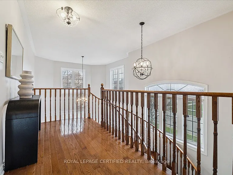 2523 Highmount Cres — Photo 22