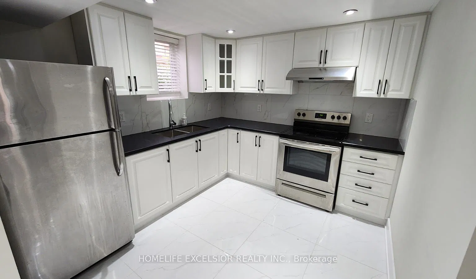 3 bed, $1,650 — Photo 4