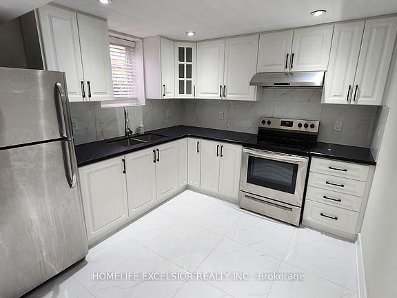 4th image of 31 Baintree St #Basement