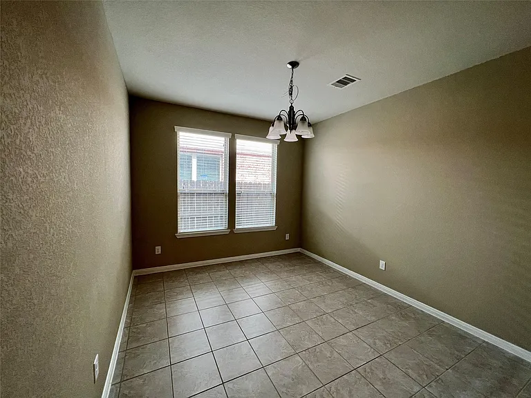 6418 Burgess Heights Ln — Photo 7