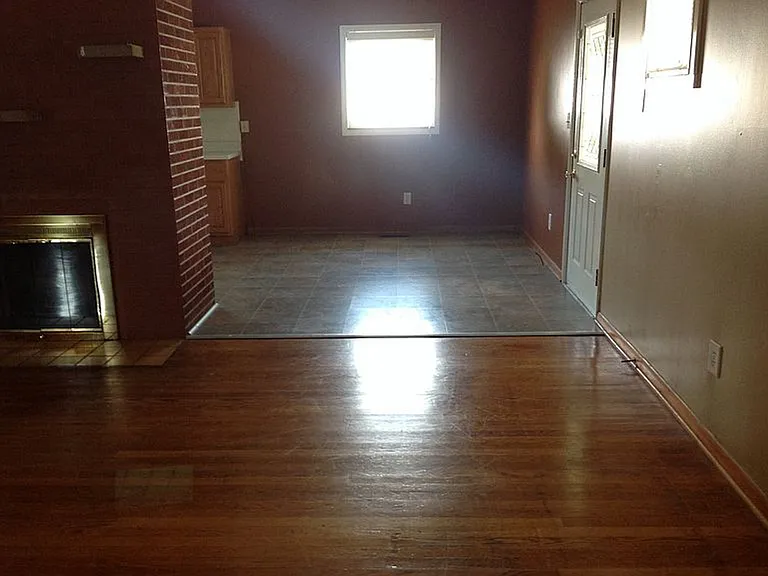 1905 Vickers Ln — Photo 10