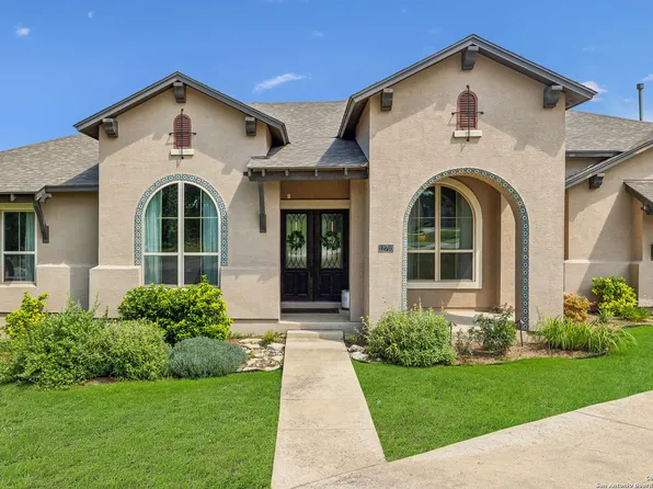 12703 Bluff Spurs Trl, Helotes, TX 78023