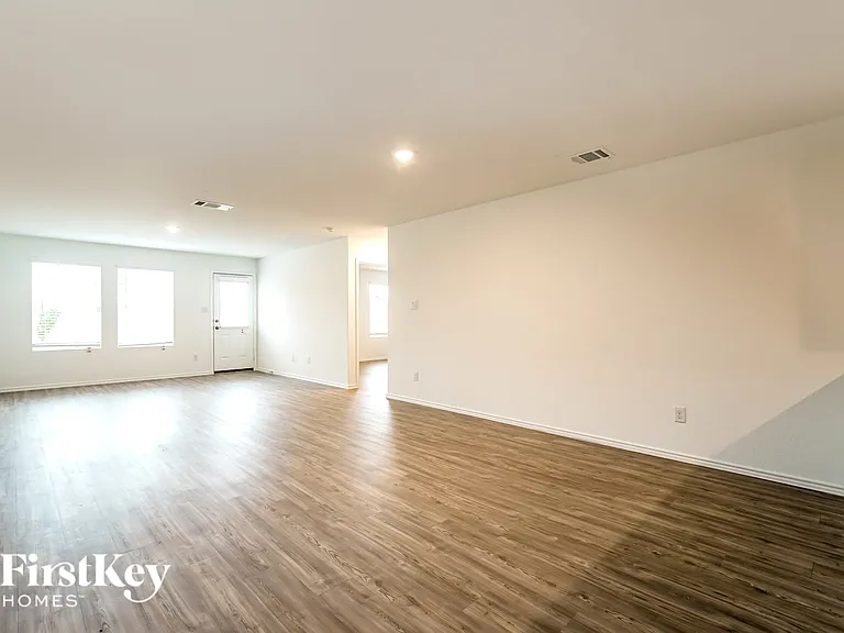 14810 Dillard Ml — Photo 4