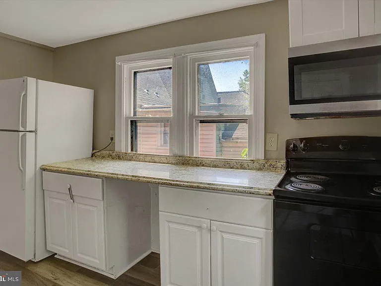 217 S Prospect St #3 — Photo 8