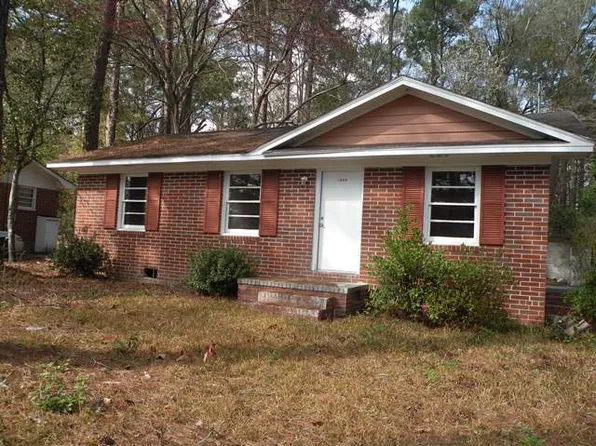 1300 12th Ave SW, Moultrie, GA 31768