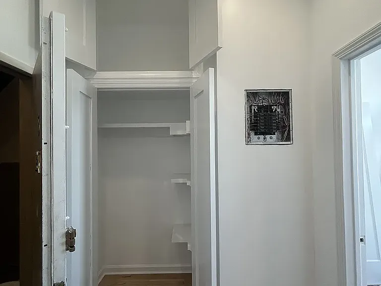215 N 7th St #5 — Photo 6