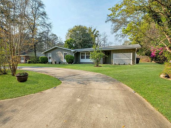 2nd image of 202 Hoffman Dr