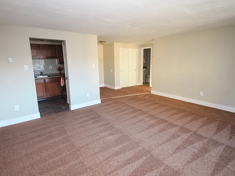 2-Bedroom (Unit 8)