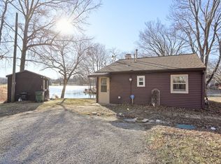 610 S Oak Dr, Mahomet, IL