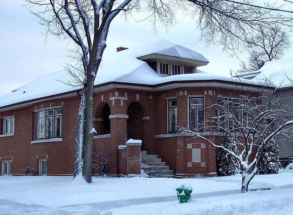 701 Singer in winter