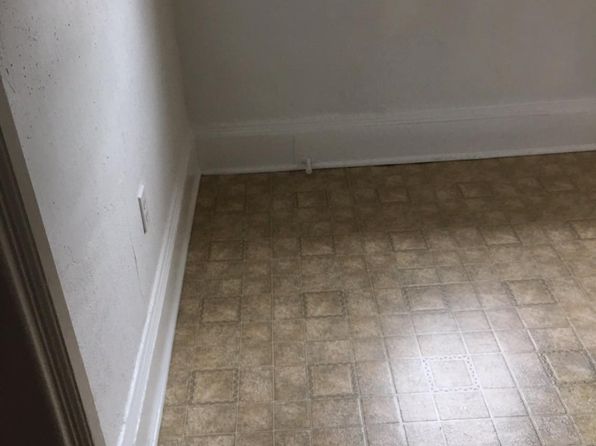 111 1/2 N Grant St, Clarksburg, WV 26301