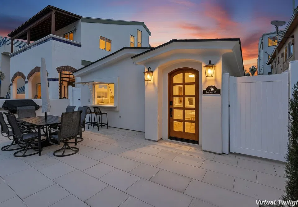 746 Ensenada Ct