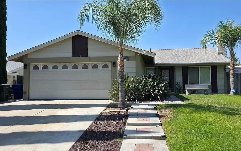 2283 La Salle Ave
