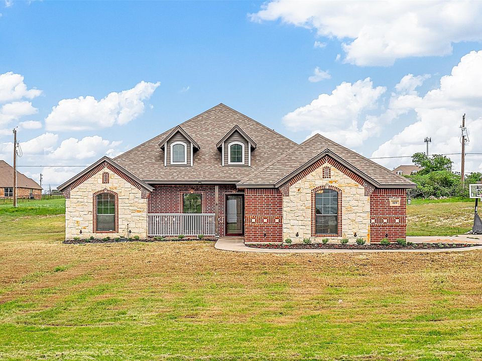 1st image of 119 Churchill Cir