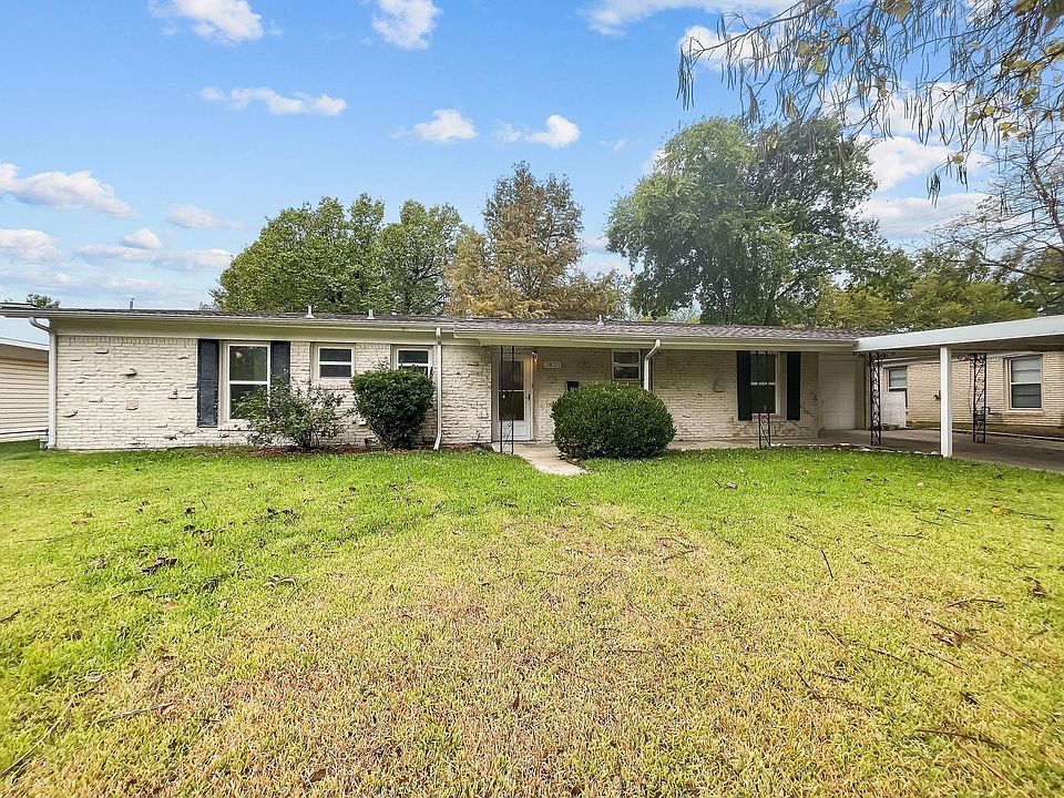 1st image of 2821 Cecil Dr