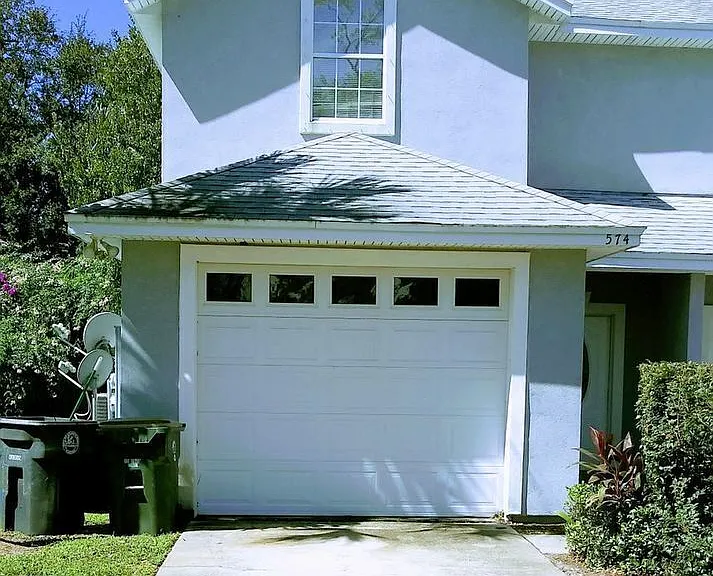 574 Stocks St — Photo 2
