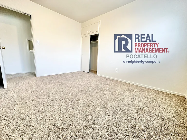 791 & 793 McKinley Ave — Photo 13