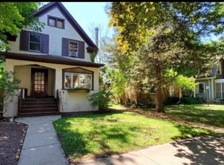 2118 Noyes St FLOOR 1, Evanston, IL 60201