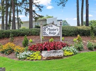 1536 Planters Ridge Ln, Alpharetta, GA 30004