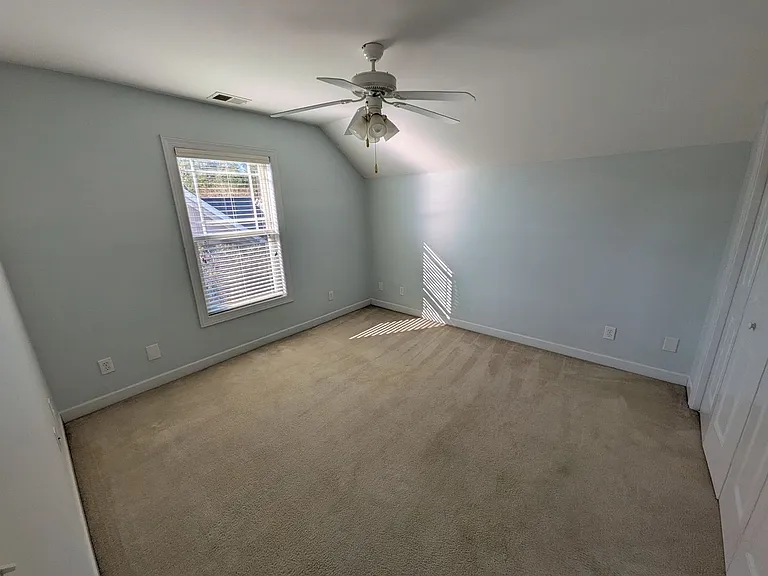 927 Kensington Park Rd — Photo 15