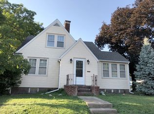 917 Saint Julian St, Pekin, IL 61554