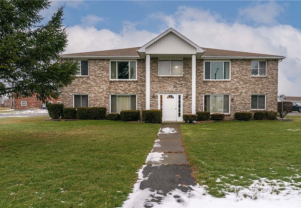 1st image of 2721 Alder Creek Dr S