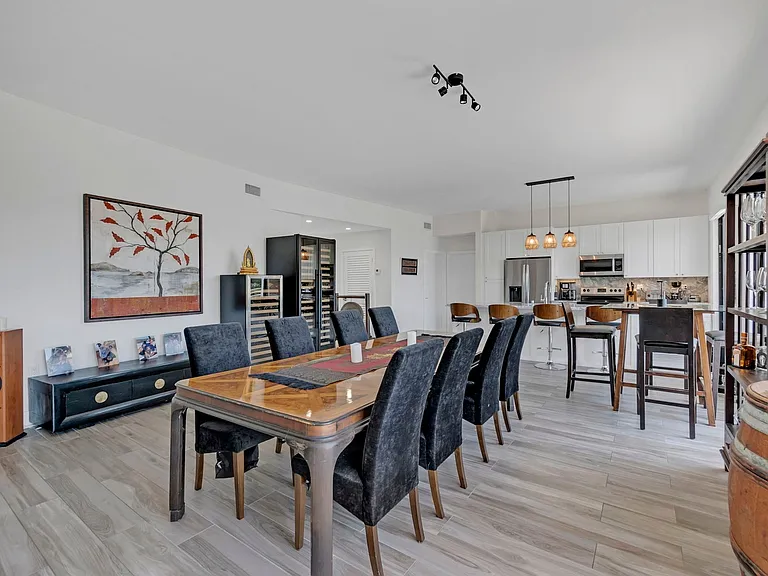 273 W Seaview Dr — Photo 18