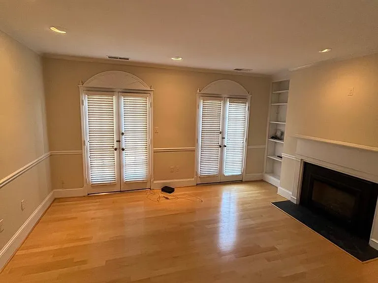 1676 Beekman Pl NW #C — Photo 13