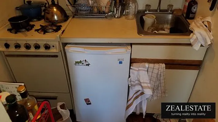 Rented by ZealEstate Group Inc | media 30