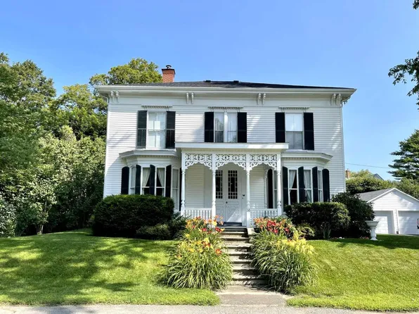 33 Hyler Street, Thomaston, ME 04861