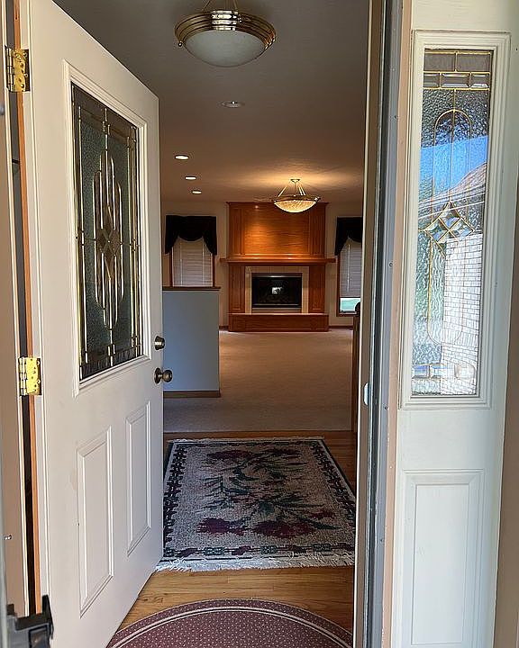 1st image of 5619 Lyons Ct