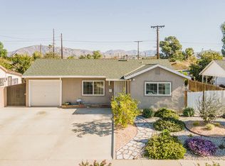 13616 Louvre St, Pacoima, CA 91331