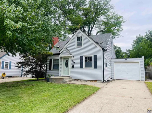 845 SW Hedgewood Ave, Topeka, KS 66606
