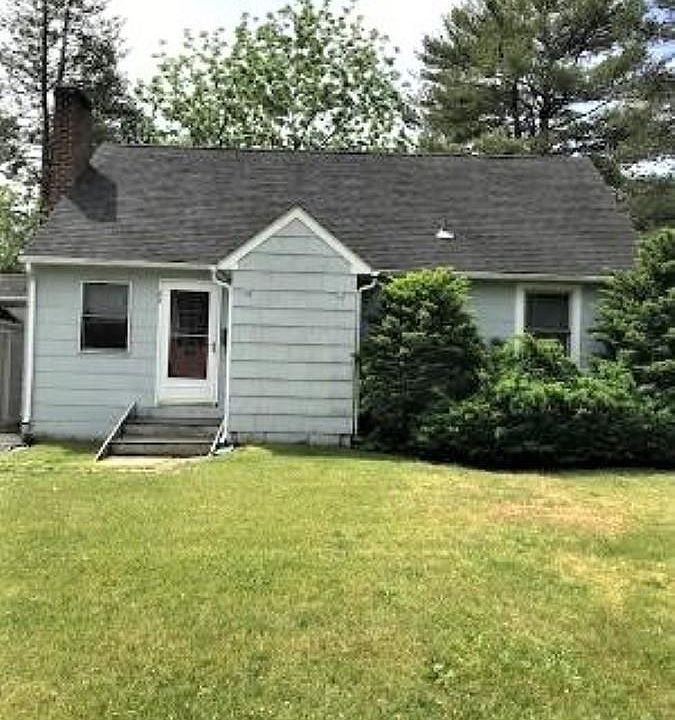 2nd image of 24 Fuller Ln