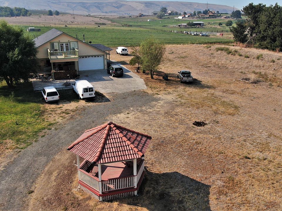 2nd image of 702 Firing Center Rd