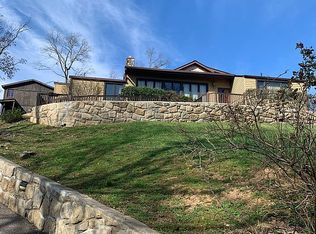 907 Scenic Dr, Charleston, WV 25311