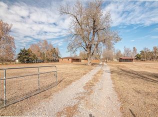 7401 S Cimarron Rd, Mustang, OK 73064