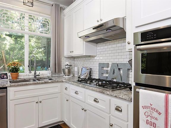 3rd image of 2177 Dorrington Dr