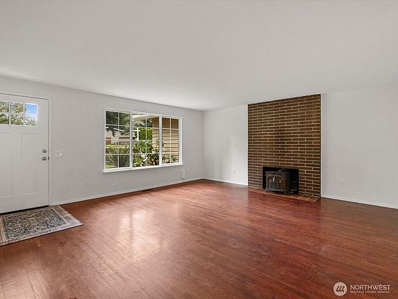 5th image of 16430 65th Avenue W