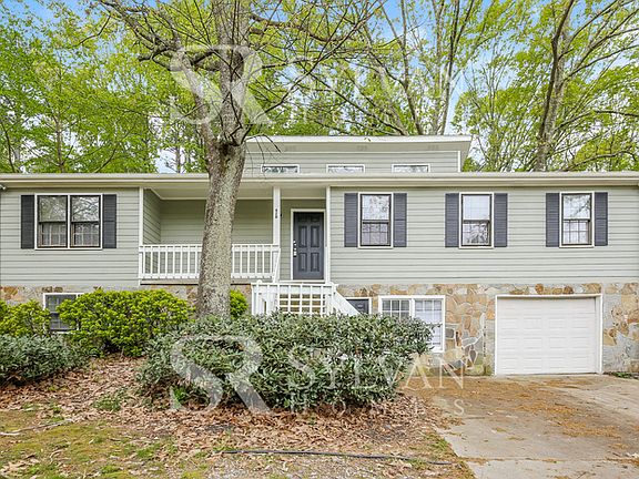 2nd image of 820 Wayside Dr