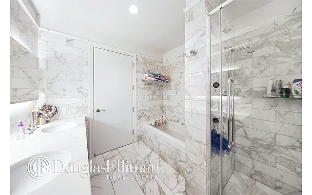 Rented by Douglas Elliman | media 15