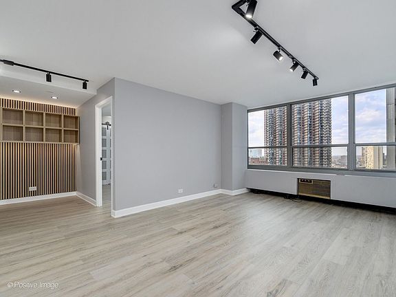 5th image of 3550 N Lake Shore Dr APT 2224