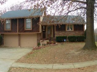 3805 SW 10th Street Ter, Blue Springs, MO 64015