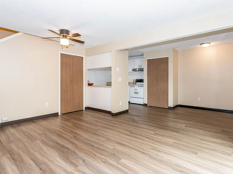 1731 S Boone St — Photo 3
