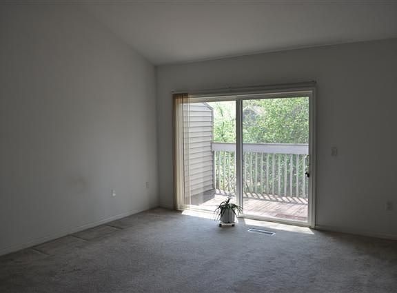 4th image of 2104 Stone School Cir #33