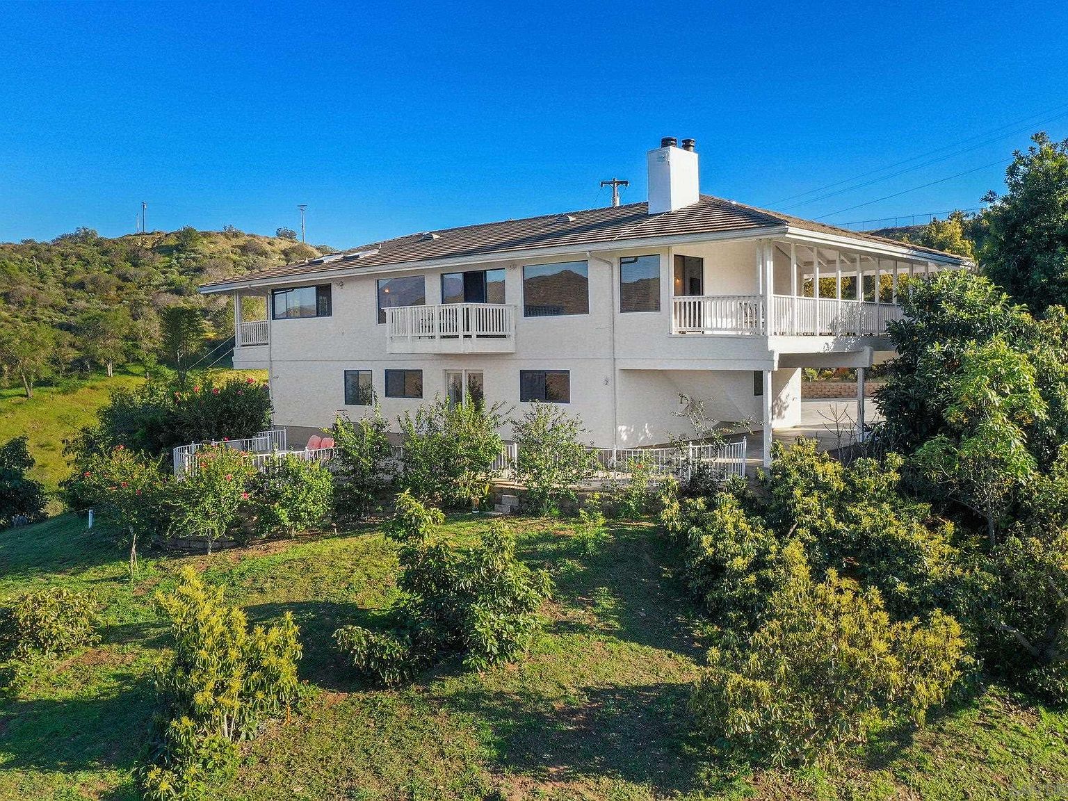 2160 Puerto Del Mundo, Fallbrook, CA 92028 Zillow