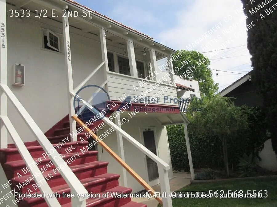 One Bedroom In Classic Art Deco Building W/Refinished Hardwood Floors & Onsite Laundry — Photo 3